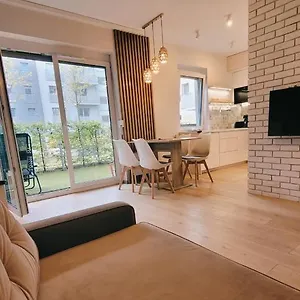 green-terrace-big-family-apartment.hotelswroclaw.com/